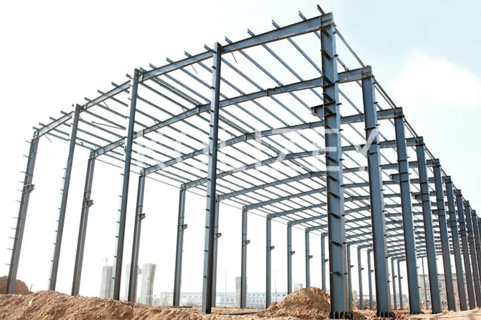 Metal structure and Betopan works. Year 2025